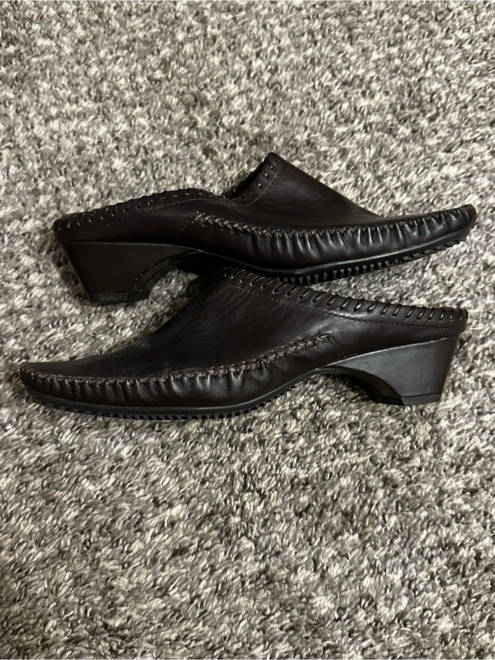 Bass Brown Leather Slip-On Heeled Mule